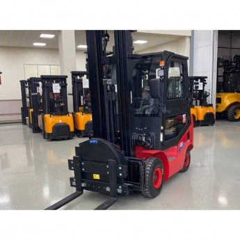 Дизельный вилочный погрузчик ZAUBERG DS18 Дизельный вилочный погрузчик ZAUBERG DS18